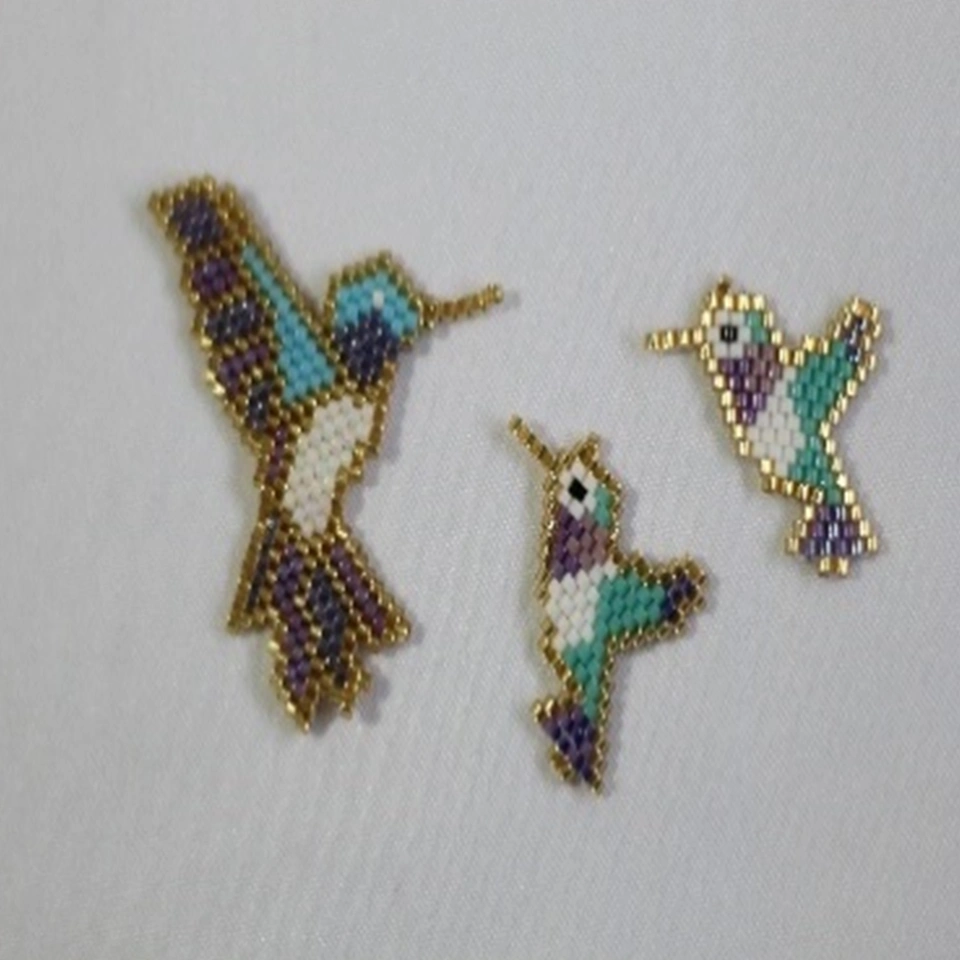 Aretas colibrí lila peyote en miyuki